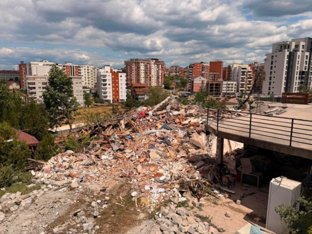 Priştine’de “A Caddesi” Sakinleri: Belediye Yıkım Öncesi Bize Danışmadı, Arazi Belediyeye Ait Değil