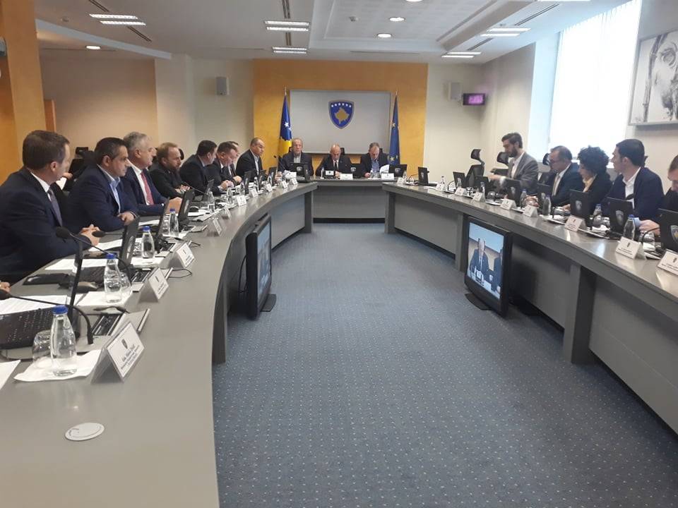 Kosova Hükümeti Arnavutluk İçin Toplandı