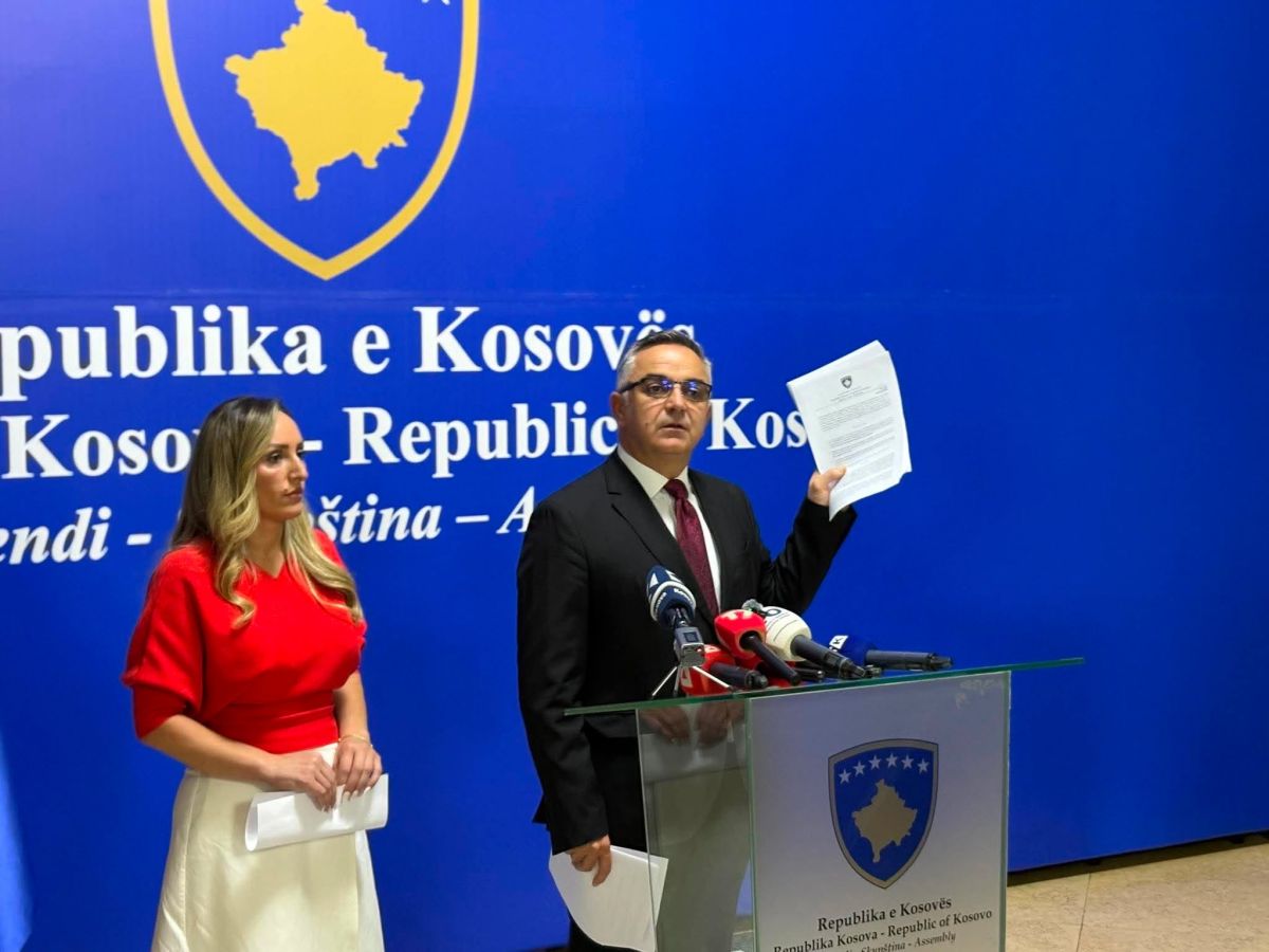 AAK, Görevdeki Hükümete Suç Duyurusunda Blunacak