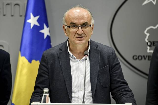 Zor Günler Bizi Bekliyor, Tavsiyelere Riayet Ediniz