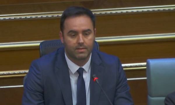Meclis Başkanı Konjufca’dan Nora Gjakova’ya Tebrik