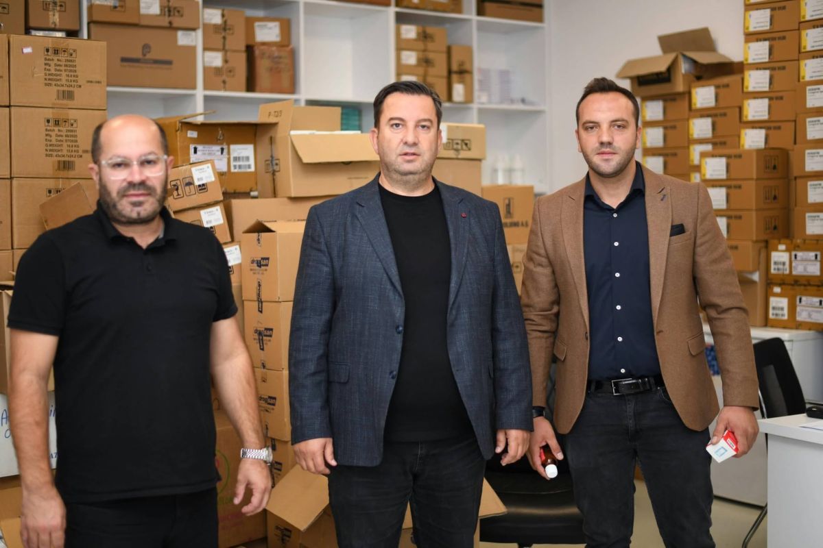 Mamuşa Belediyesi’nden Sağlık Merkezine 20 Bin Euroluk İlaç Desteği