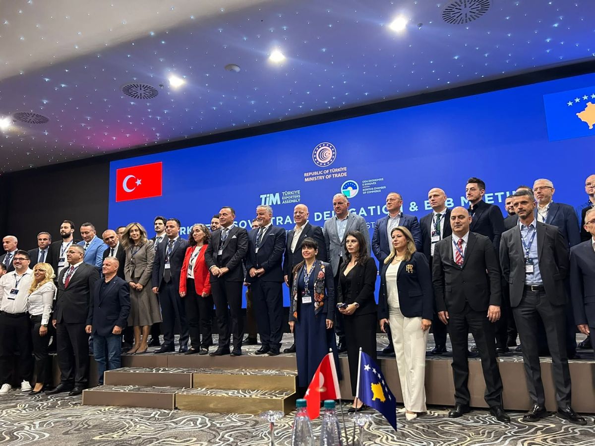  Türk ve Kosovalı İş Dünyası Priştine’de Buluştu
