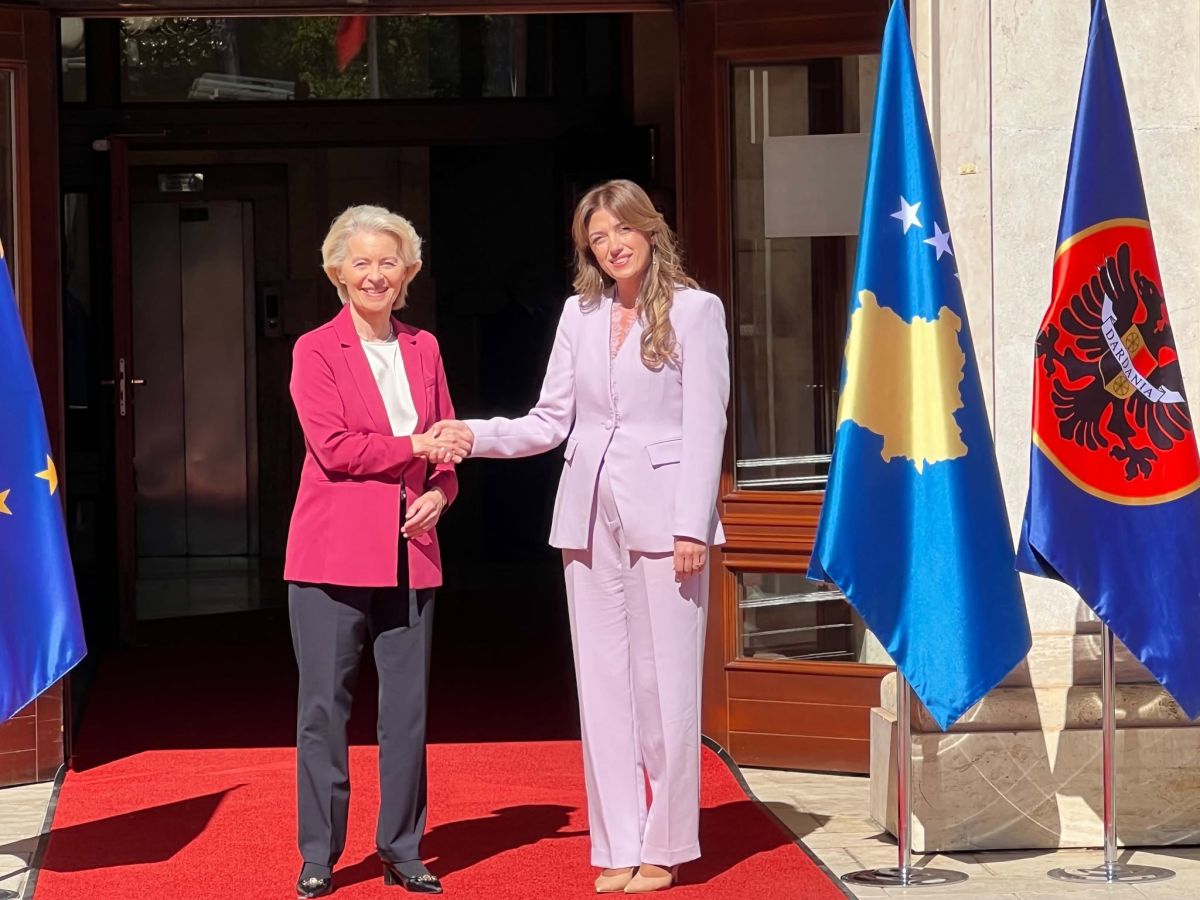 Ursula von der Leyen Kosova Cumhurbaşkanlığı’na Ulaştı
