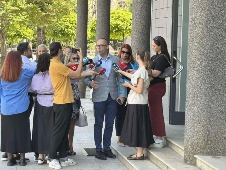 Simiç: Şiddet Protestolarını Düzenleyenler Bugün Hükümet’te