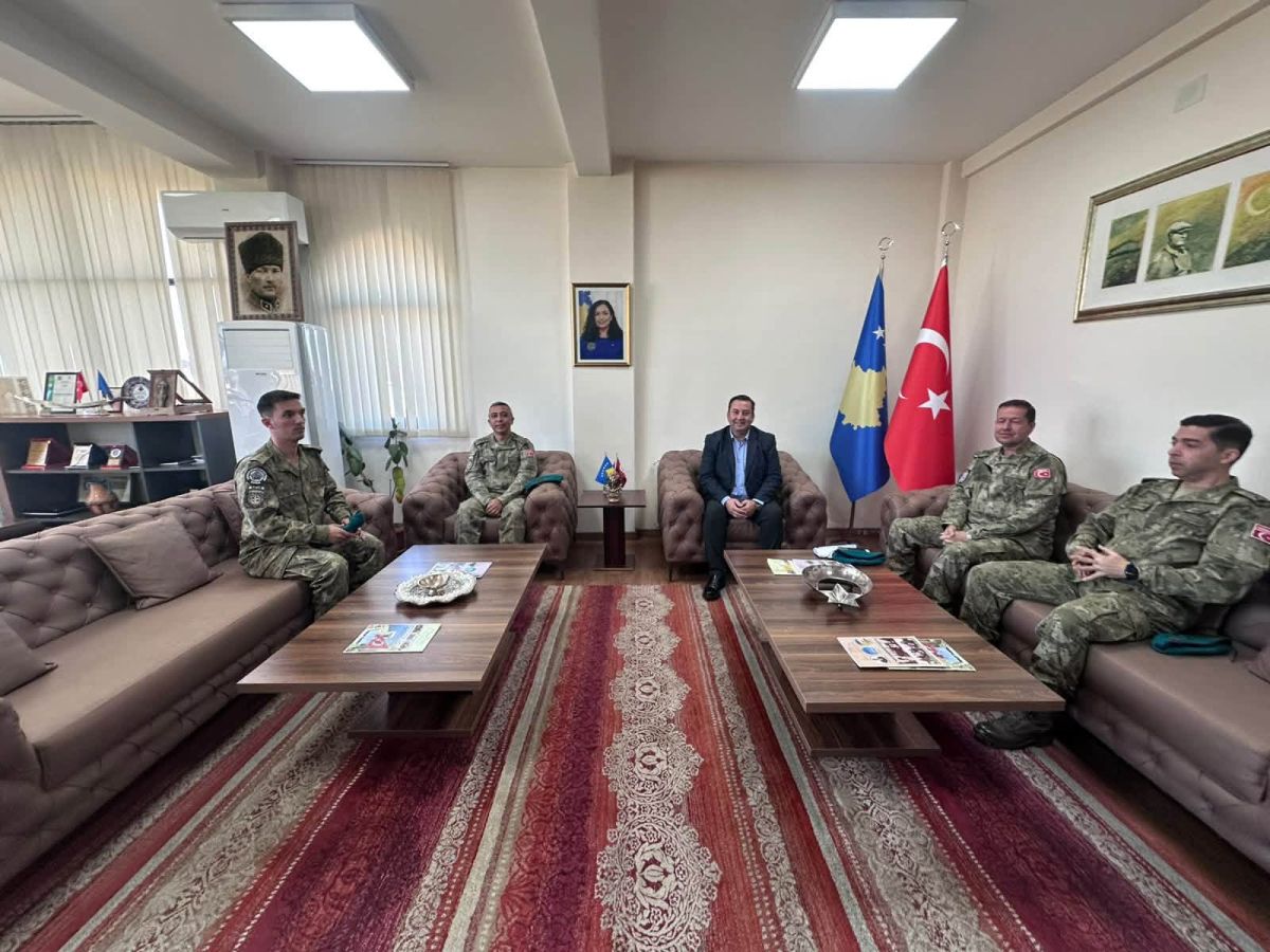 Mamuşa Belediye Başkanı Krasniç, KTTH Başkanı Genç’i Ağırladı