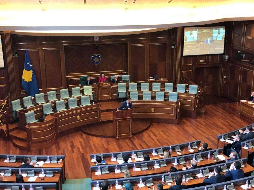 Multietnik Parlamento Grubu Kurti Hükümetini Destekliyor