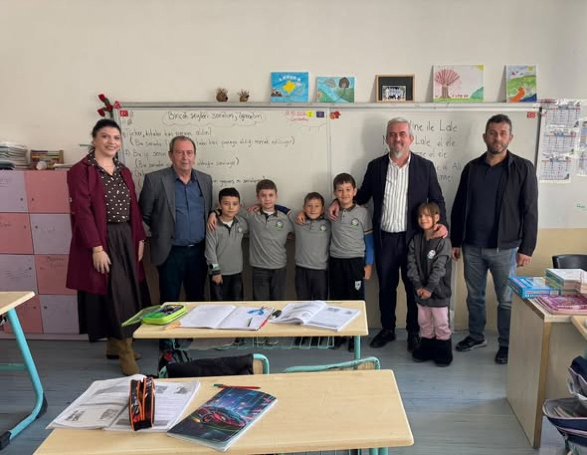 Kervan, Mitroviça’da Türkçe Eğitim Veren Okulu Ziyaret Etti