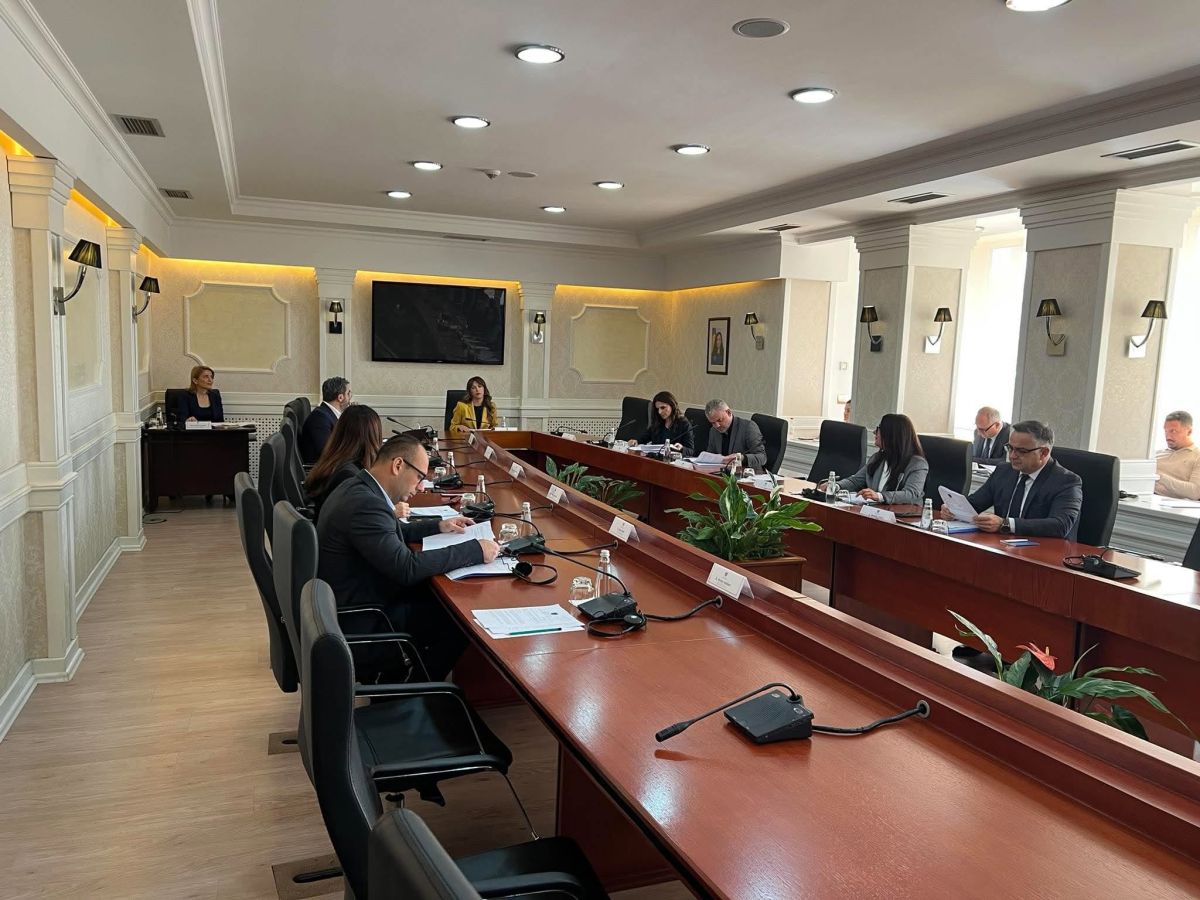 Marta Kos’un Özel Mahkeme Yasasına İlişkin Eleştirisine Tepkiler
