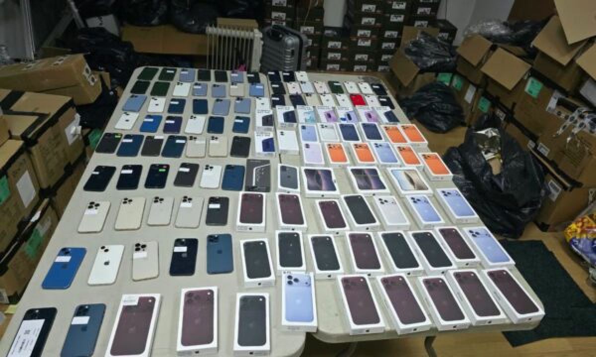 Kosova Gümrüğü, Yakova’da Belgesiz 121 Cep Telefonuna El Koydu