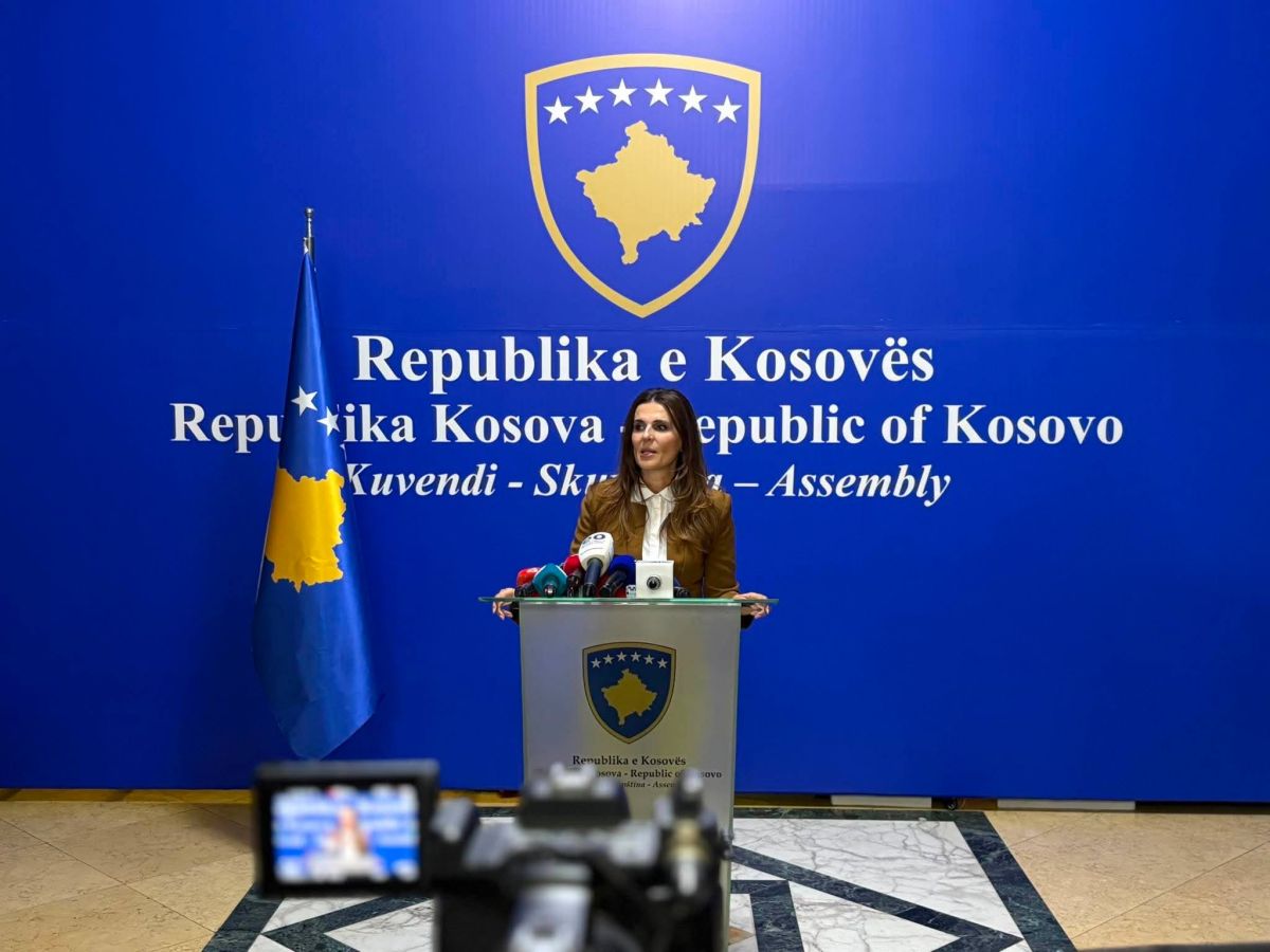 Anayasa Her Parti ve Liderden Üstündür