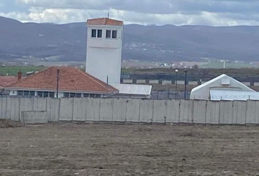 Podujeva-Dumosh Havaalanı Savunma Bakanlığı’na Devredildi