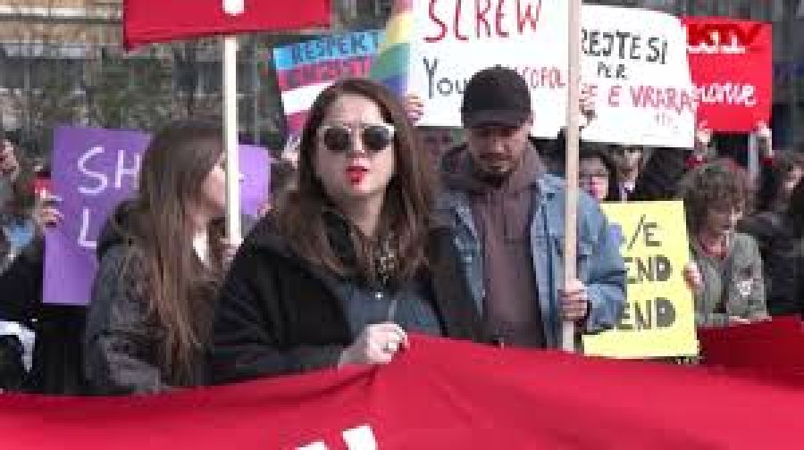 Priştine'de 8 Mart Protestoyla Kutlanacak