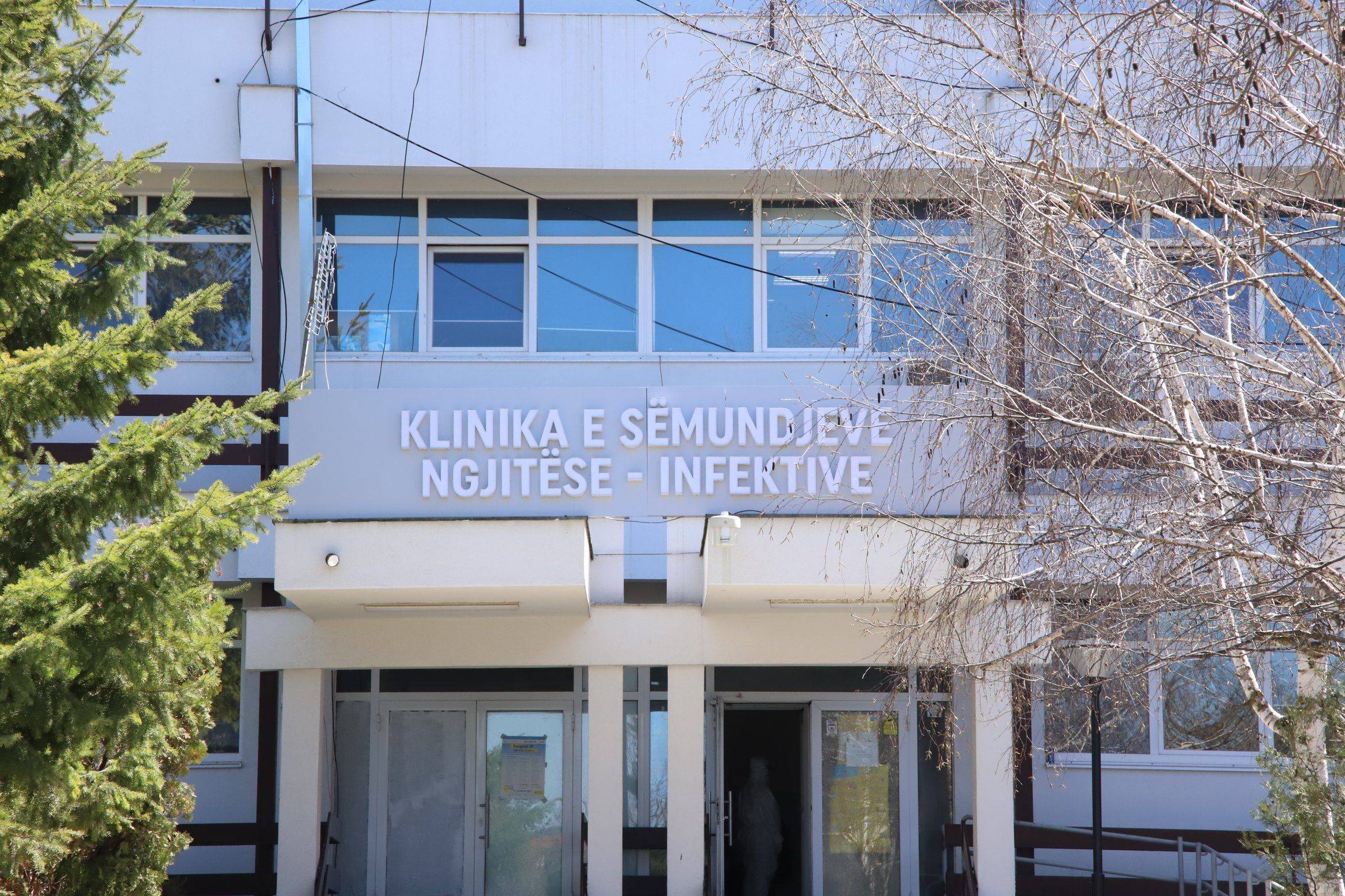 Klinik ve Hastanelerde 39 Covid Hastası Tedavide