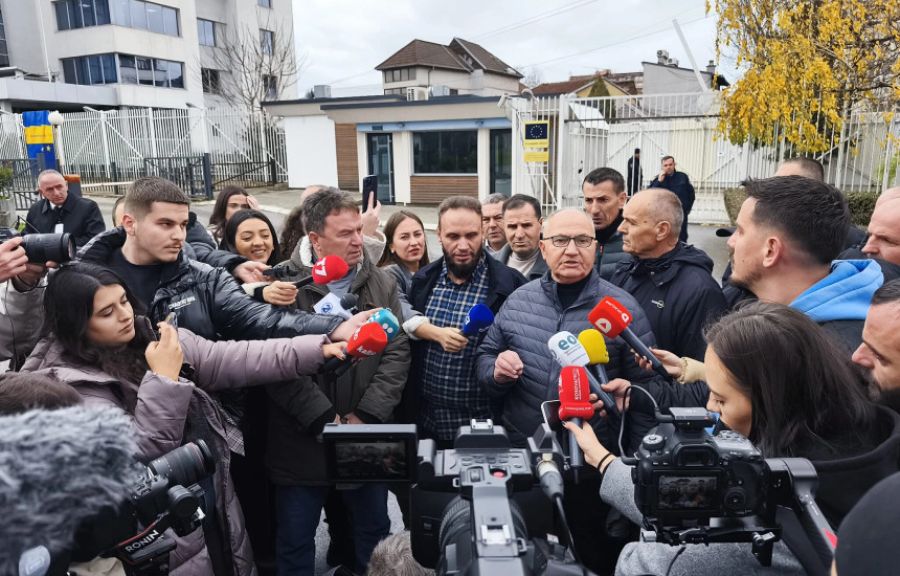 “Trafiku Urban” Çalışanları Borçlar İçin Belediyeden Sorumluluk Talep Ediyor