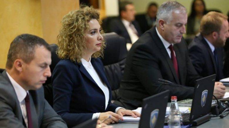 Bakan Reshitaj Görevinden İstifa Etti