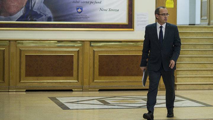 Başbakan Hoti Kosova’ya Dönecek, Washington’a Gitmeyecek