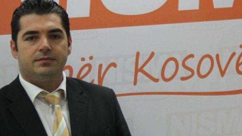 Eski Bakan Hasani “Nisma”-dan İstifa Etti