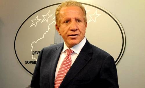 Sırbistan Kosova’ya Karşı Lobicilik Yapmaları için Bazı Ülkelere Silah Teklif Ediyor