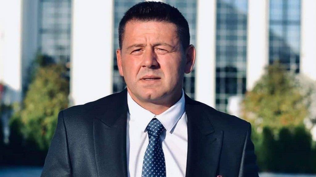 Berisha: Sokağa Çıkma Kısıtlamasını Kaldırın!