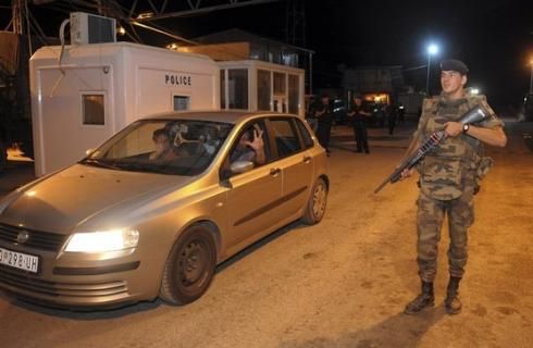 NATO Kuzeydeki Üç Barikatı Kaldırdı