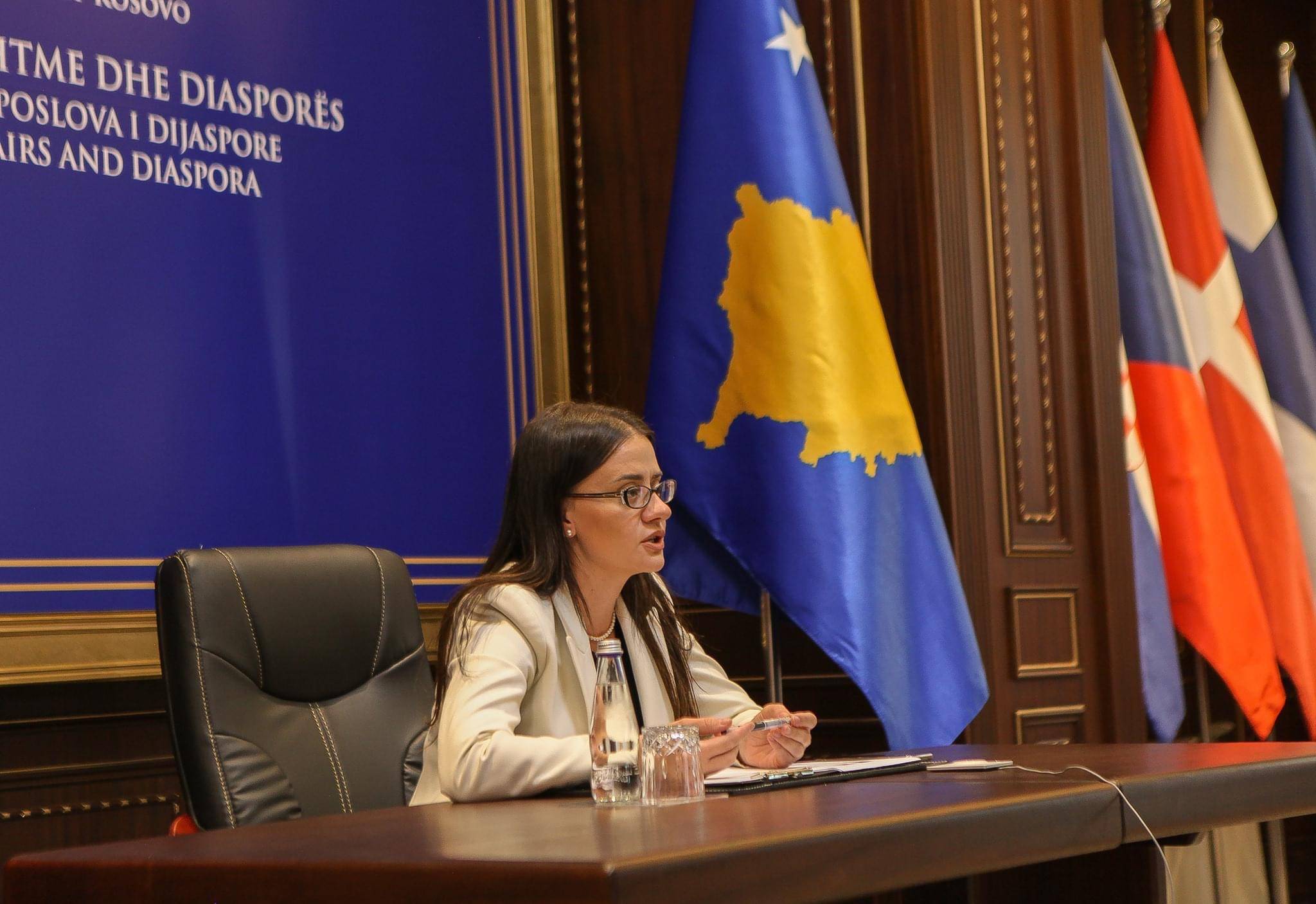 Meliza Haradinaj-Stublla, Bakanlık ve AAK’dan İstifa Etti