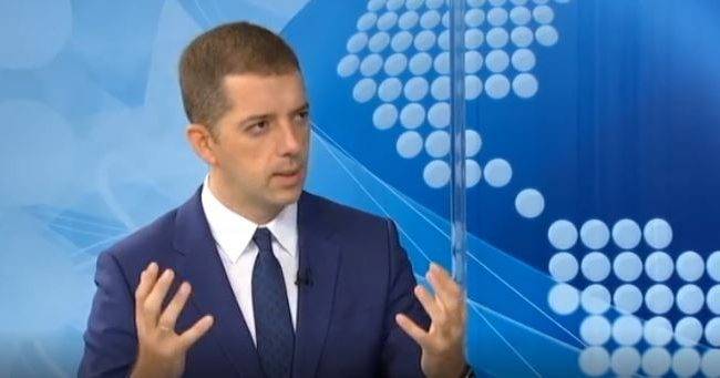 Sırplar Kosova Seçimlerine Birlikte Katılmalı