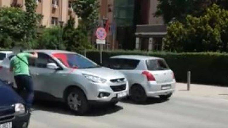 Vetëvendosje'den Tekrar Saldırı