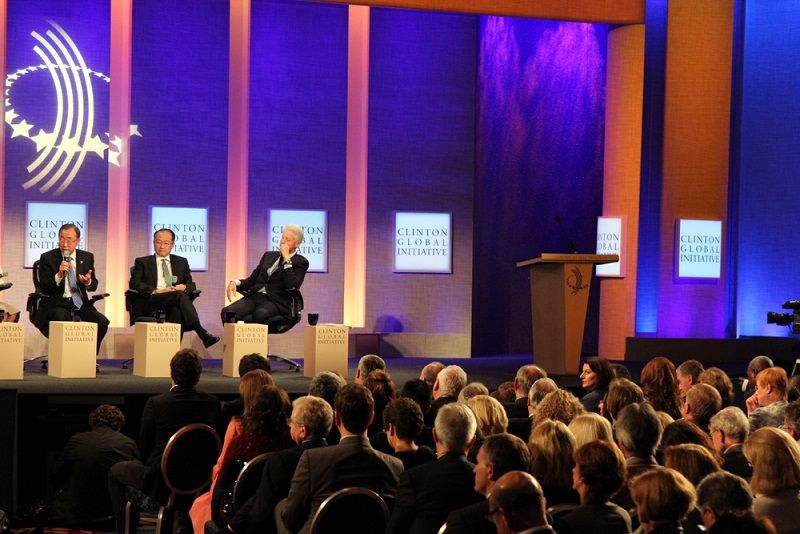Jahjaga, Clinton Küresel Girişimi Yıllık Toplantısına Katıldı