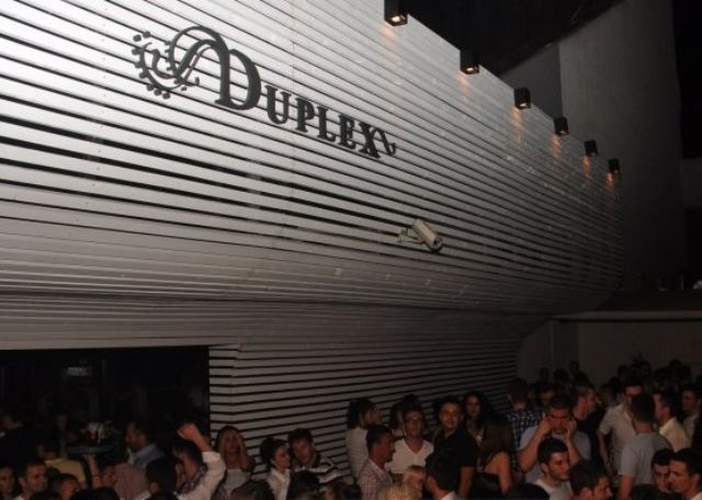 Priştine'de 3 Kulüp Kapatıldı