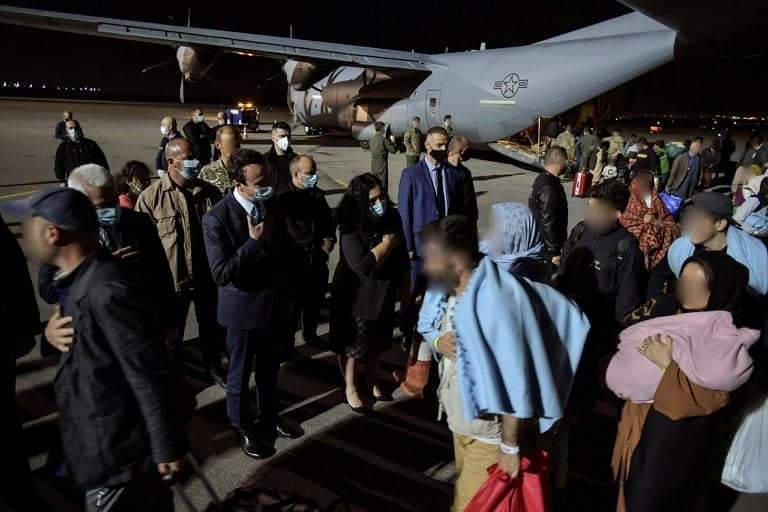 Kurti, Kosova'nın İlk Afgan Grubunu Ağırladığı Günü Hatırladı