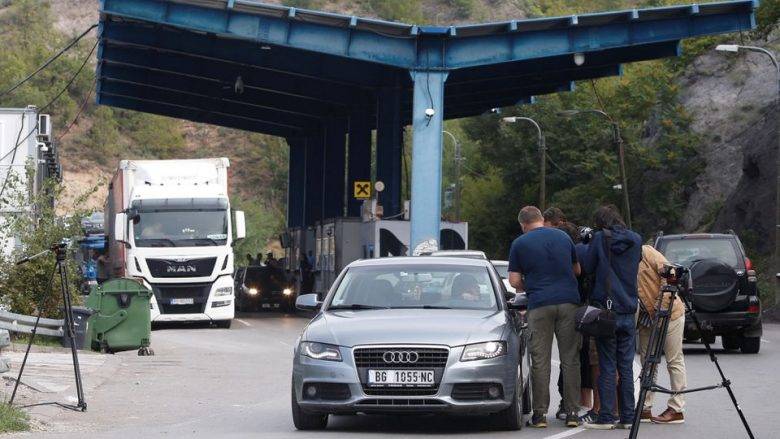 AB, Kosova’dan Araç Plakaları Meselesi İçin Fazla Süre İstedi