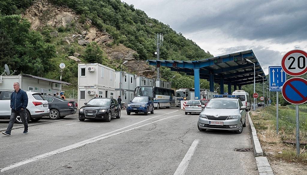 Kosova’ya Yasa Dışı Yollarla Giren Bir Kübalı Tutuklandı