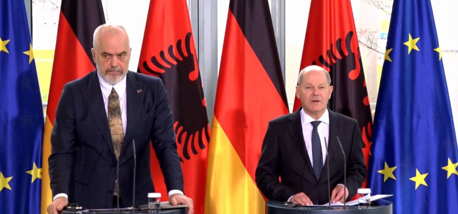 Scholz, Kurti ve Vuçiç’in AB Önerisini En Kısa Zamanda İmzalayacaklarına İnanıyor