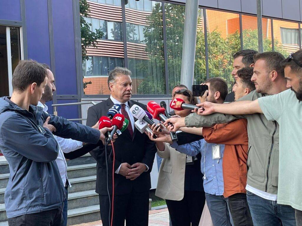 Escobar:Kurumlar Yöneticileri, 1 Eylül’de Durumun Gerginleşmeyeceğine Dair Güvence Verdiler