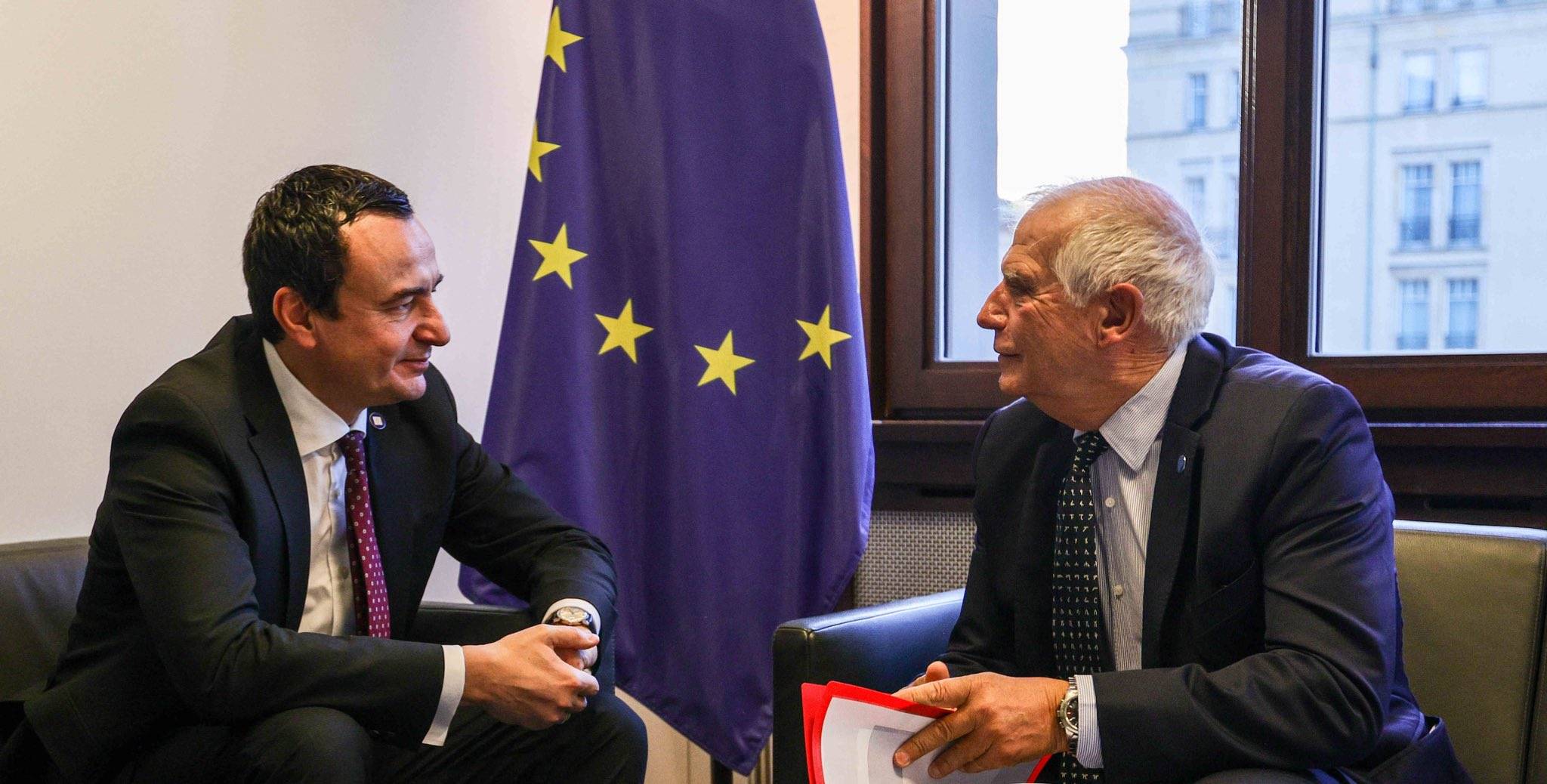 Borell: Araçların Kundaklanması Gibi Yıkıcı Eylemler Kabul Edilemez
