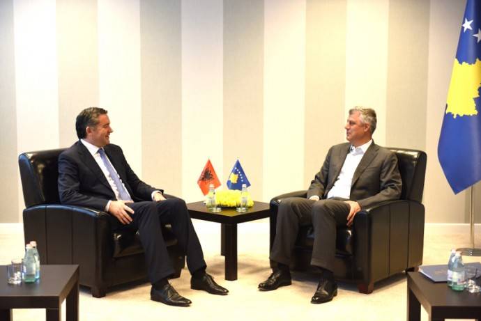 Thaçi ve Klosi Ortak Sosyal Hizmetleri Görüştüler