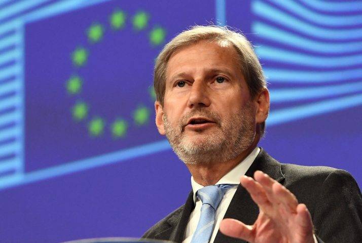 Hahn, Verginin Kaldırılmasına ve Propaganda Kampanyasına Son Verilmesine Çağrı Yaptı
