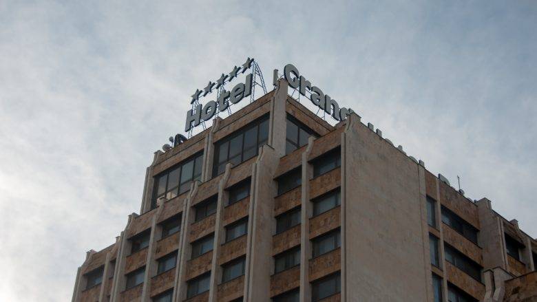 Mahkeme "Grand" Oteli Sahipliğinin Yasadışı Değiştiğini Hükmetti