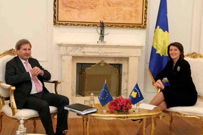 Jahjaga ve Hahn Görüştü