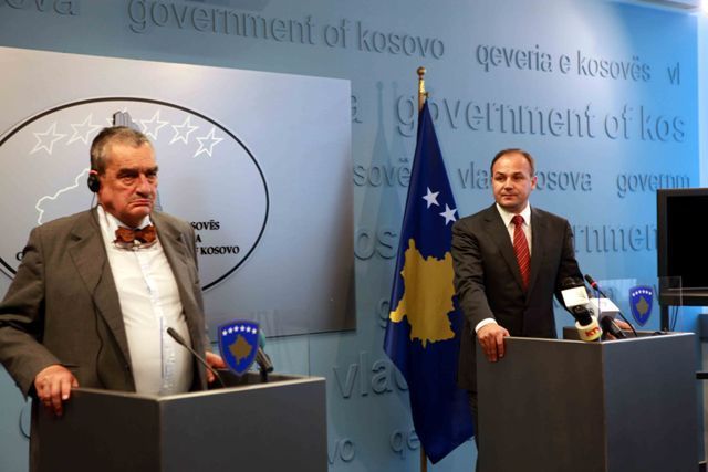 Hoxhaj, Çek Cumhuriyetinden Destek İstedi