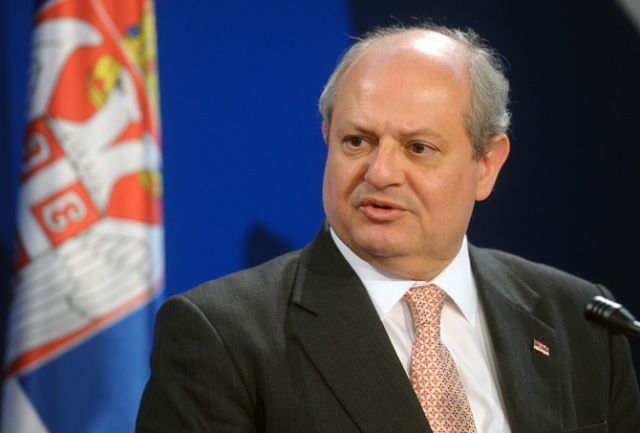 Sırbistan, Kosova'yı Anlaşmaya Saygı Göstermemekle Suçluyor