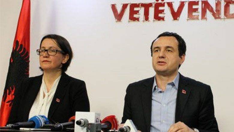 Vetëvendosje Karıştı