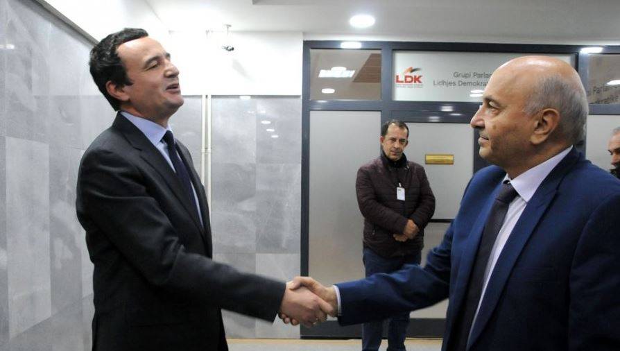 Kurti ve Mustafa'nın Bugün Görüşüp Görüşmemesi Belli Değil