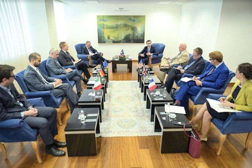 Kurti, Quint Büyükelçileriyle Ülkedeki Durumu Görüştü