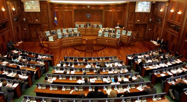 Meclis, 2 Milyar Avroluk 2017 Yılı Bütçeyi Onayladı