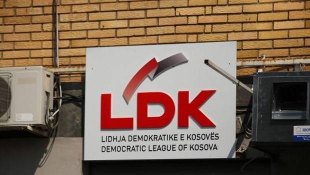LDK: Plakalar Konusunda ‘Popülist Drama’ Gereksiz ve Zararlı