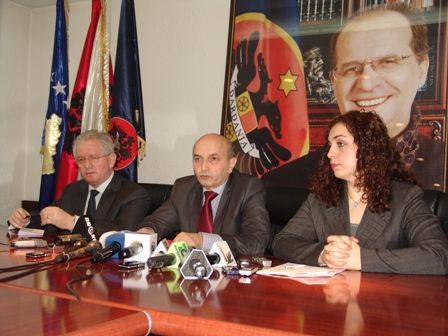 LDK Kosova'nın Dipnotla Temsiline Karşı