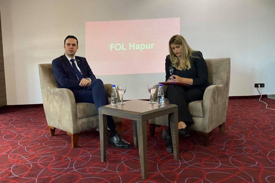 Hükümet Kabinesi Zayıf