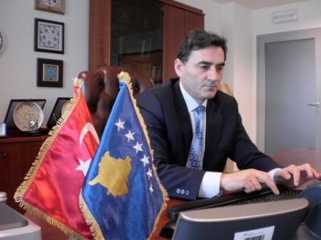 Kosova ve Kosova Türkleri Türkiye'nin Yanındadır